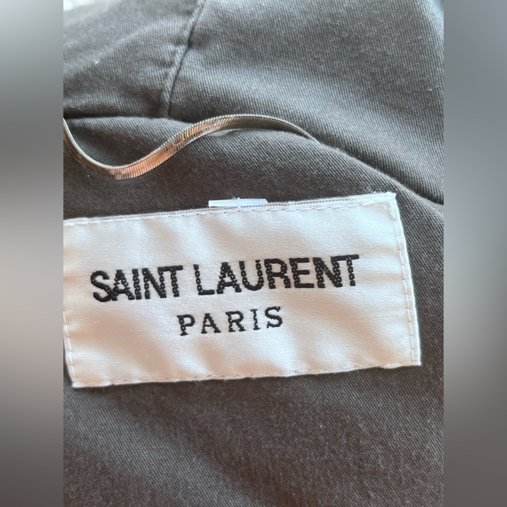 Yves Saint Laurent - Picture 6 of 12